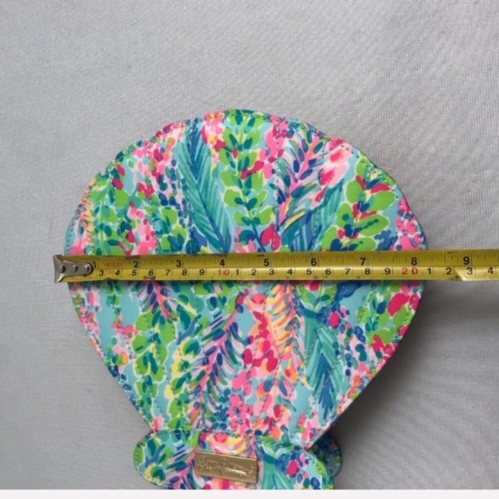 Lilly Pulitzer Catch the Wave multicolor shell cosmetic case - Picture 3 of 4
